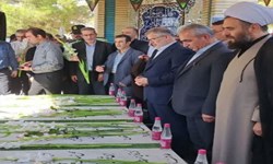 ادای احترام به مقام شامخ شهدا و غبار روبی و عطر افشانی مزار شهدای گمنام شهر مِهستان